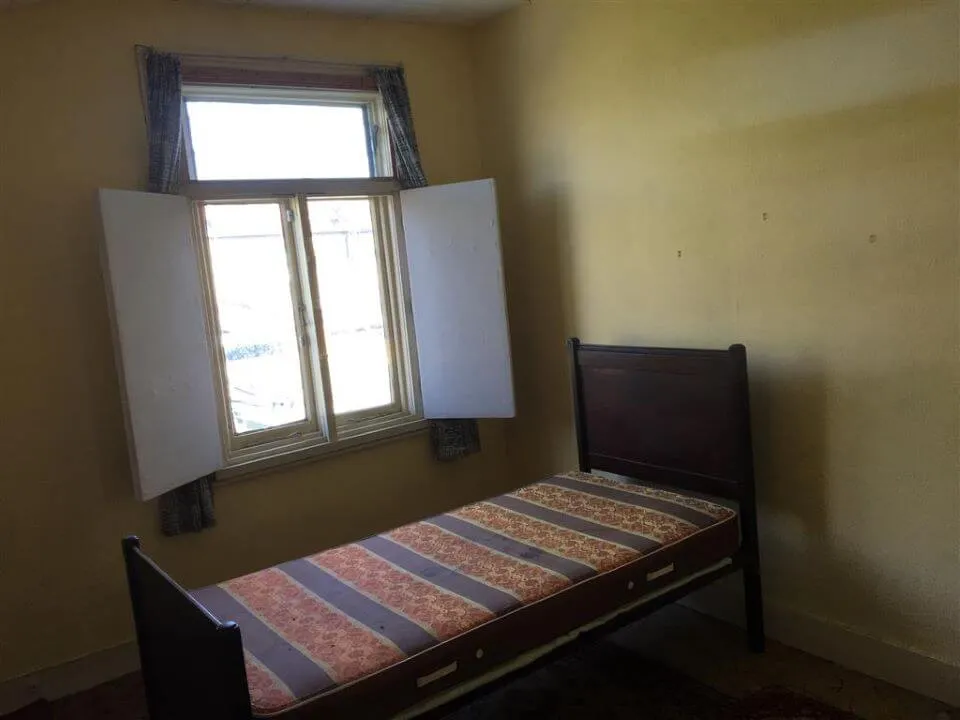 21 Denbigh Road, East Ham, London E6 3LF - small bedroom (2)