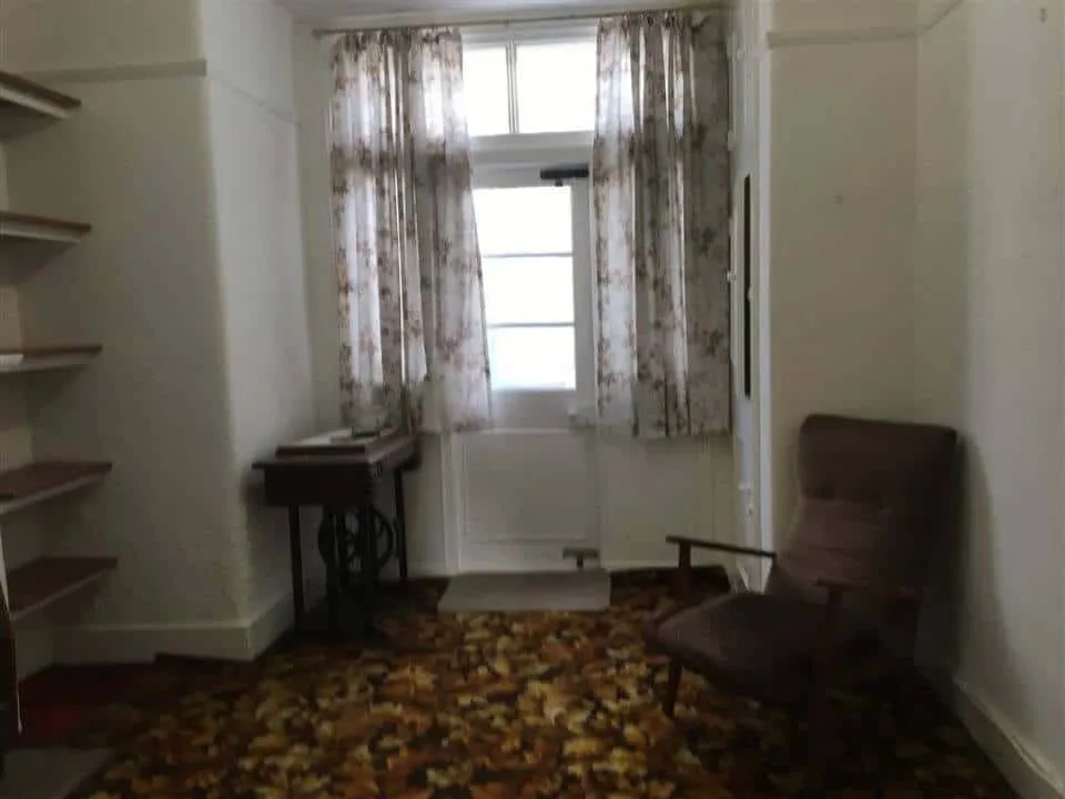 21 Denbigh Road, East Ham, London E6 3LF - dining room