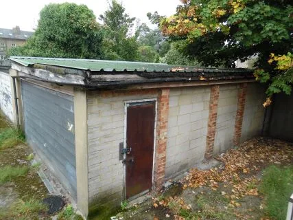 21A & 21B Prince Road, South Norwood, London SE25 6NN - garage sold at auction